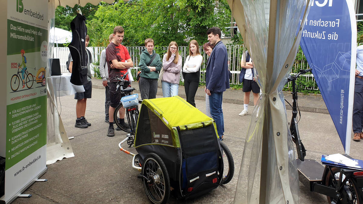 Prototyp der funkgesteuerten Bremse am Stand